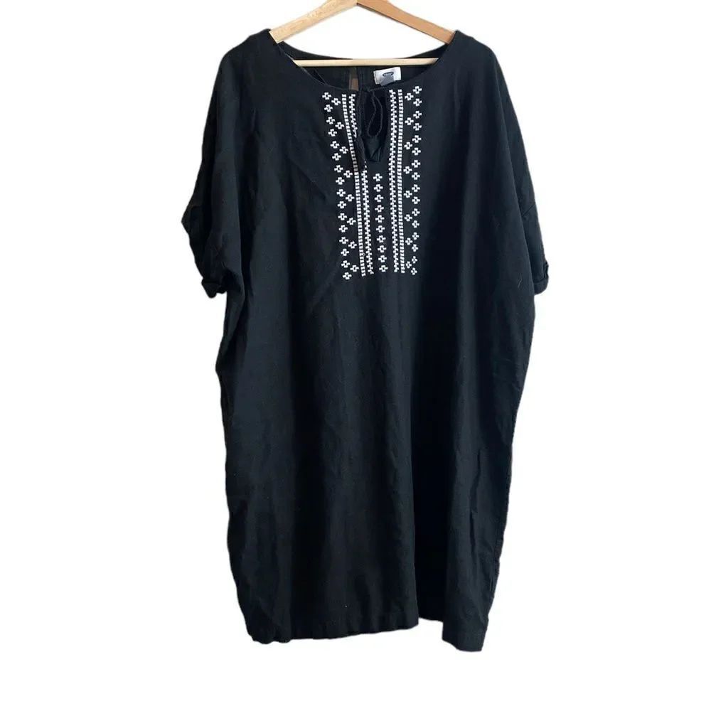 Old Navy Aztec embroidered midi dress